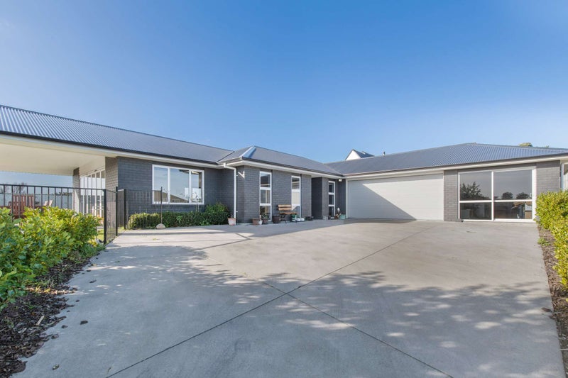 19 Magnolia Crescent, Tawhero, Whanganui - Carousel 1