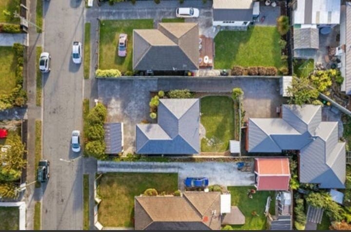 13 Pagoda Street, Shirley, Christchurch - Carousel 24