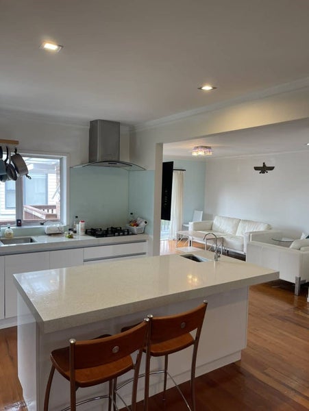 247 Glenfield Road, Hillcrest, Auckland - Carousel 2