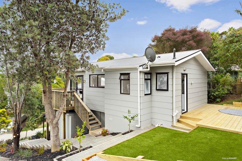 1/32 Wilkinson Way, Browns Bay, Auckland - Carousel 1