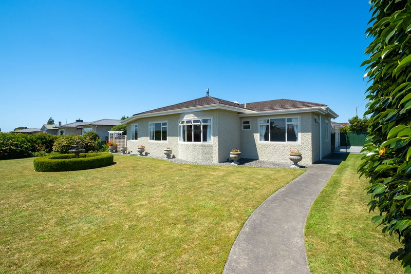 301 Nottingley Road, Frimley, Hastings - Carousel 1