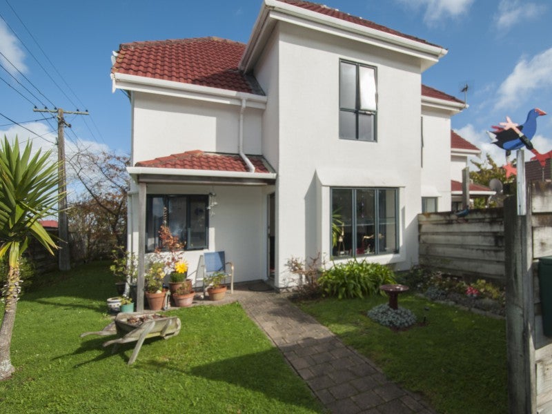 6/70 Waiwhetu Road, Waiwhetu, Lower Hutt - Carousel 1