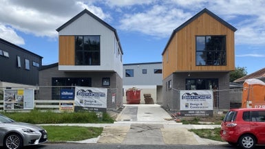 3/91 Beach Road, Te Atatū Peninsula, Auckland - Carousel 1