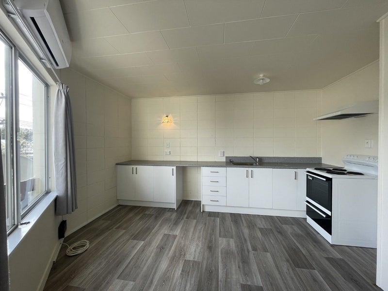 11/12 Norfolk Street, Regent, Whangarei - Carousel 1