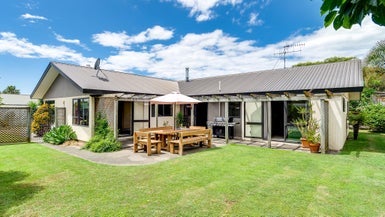 45 Whiting Crescent, Greenmeadows, Napier - Carousel 1