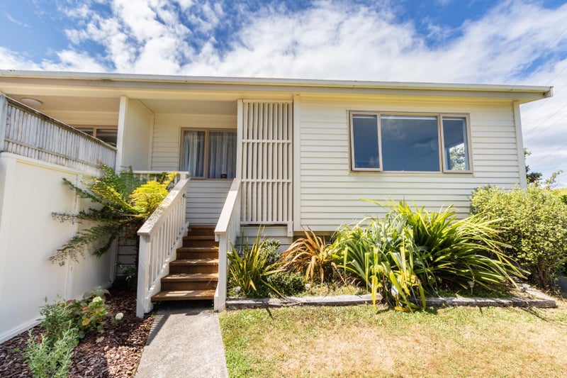 2A Downing Street, Crofton Downs, Wellington - Carousel 1