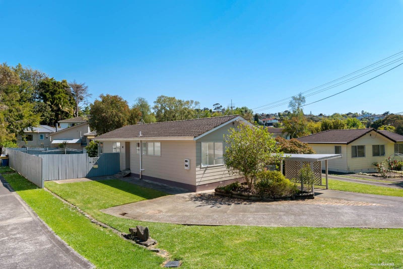 20 Ellice Road, Totara Vale, Auckland - Carousel 1