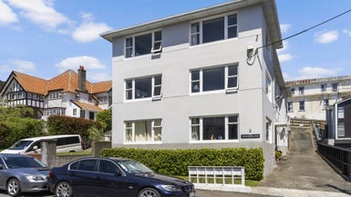 6/6 Armour Avenue, Mount Victoria, Wellington - Carousel 1