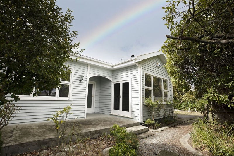 10 Avonhead Road, Avonhead, Christchurch - Carousel 1