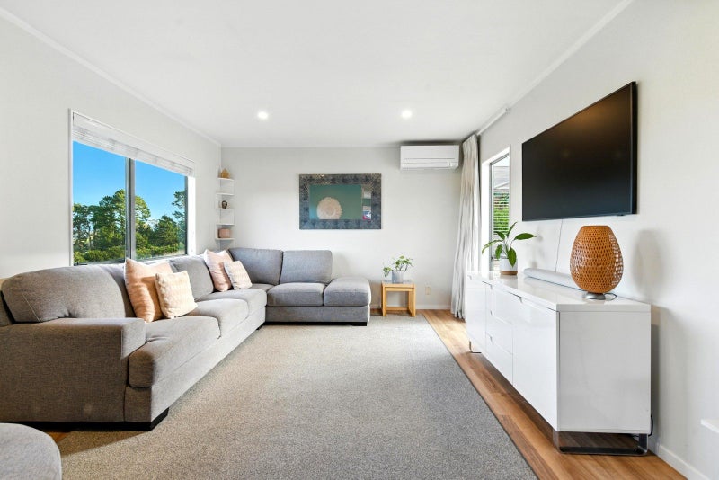 55 Bell Common Close, Bethlehem, Tauranga - Carousel 2