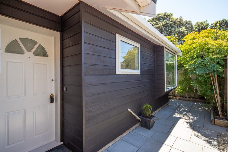 28A Strathmore Avenue, Strathmore Park, Wellington - Carousel 2