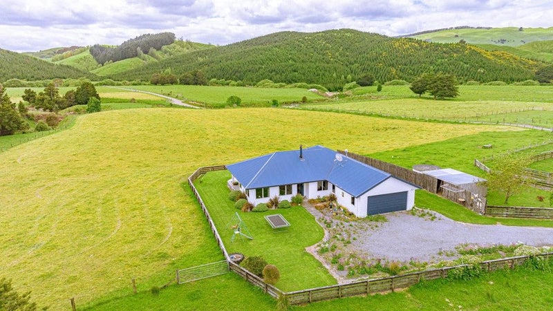 266 South Road, Hawera - Carousel 1