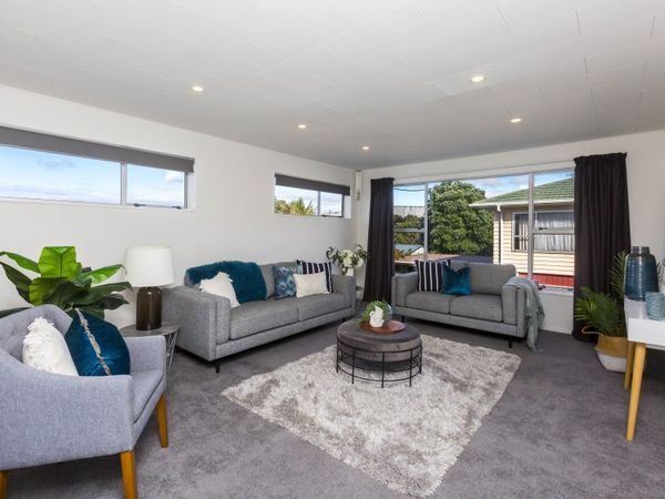 38D Brunswick ST, EPUNI, LOWER HUTT - Carousel 1