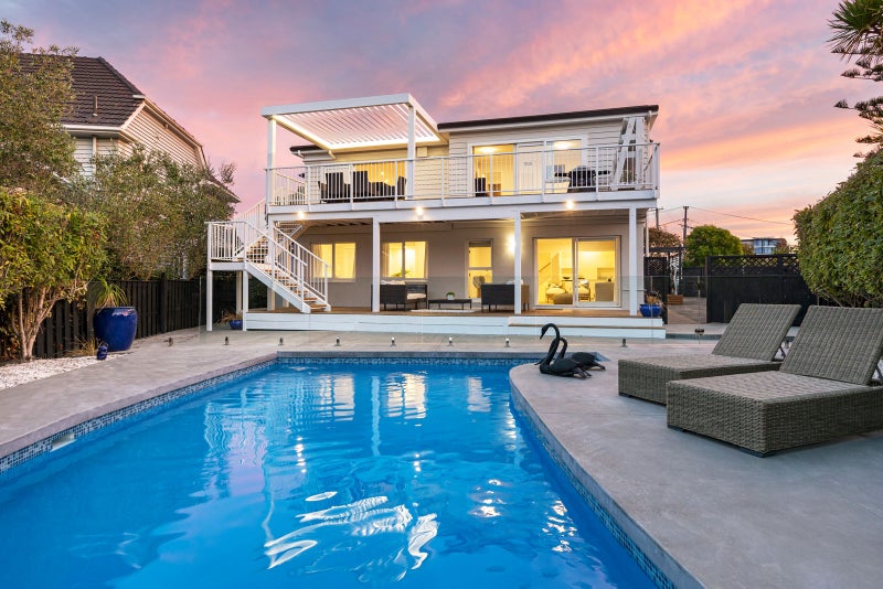 8 Palmer Crescent, Mission Bay, Auckland - Carousel 1