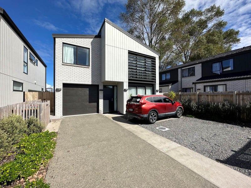 2 Manahi Lane, Panmure, Auckland - Carousel 2