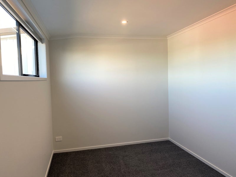4/5 Peachgrove Road, Te Atatu Peninsula, Auckland - Carousel 2