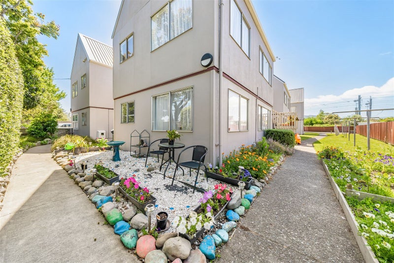 71D Randwick Crescent, Moera, Lower Hutt - Carousel 1