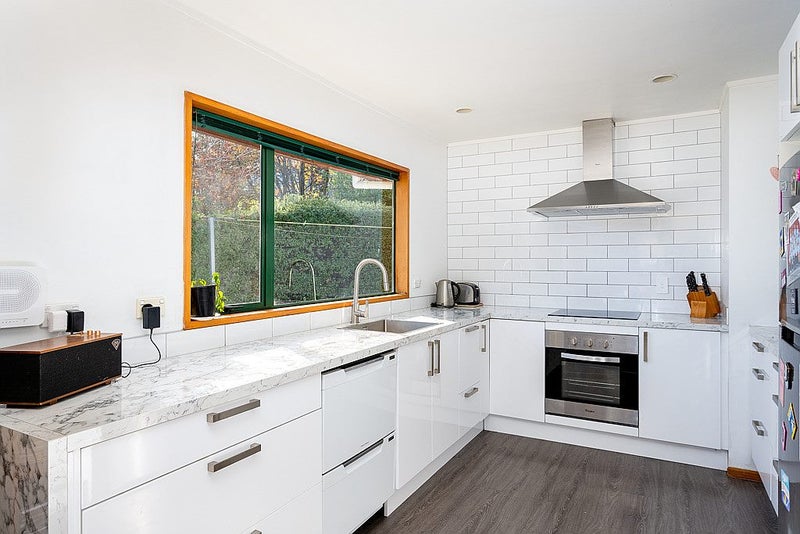 9 Mount Iron Drive, Wanaka, Wanaka - Carousel 2