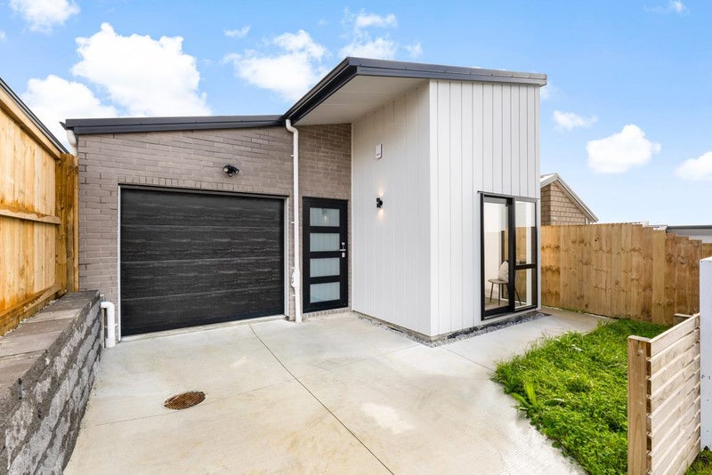 36 Morus Road, Massey, Auckland - Carousel 1