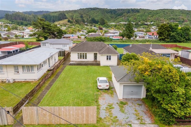 11 Moohan Street, Wainuiomata, Lower Hutt - Carousel 1
