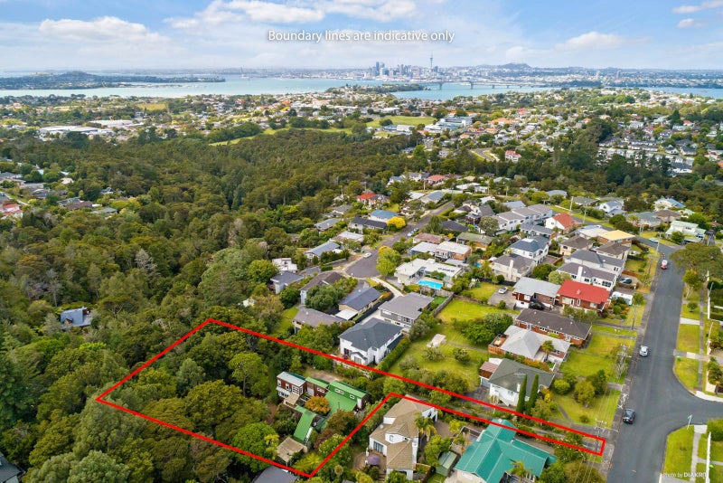 10 Tui Glen Road, Birkenhead, Auckland - Carousel 2