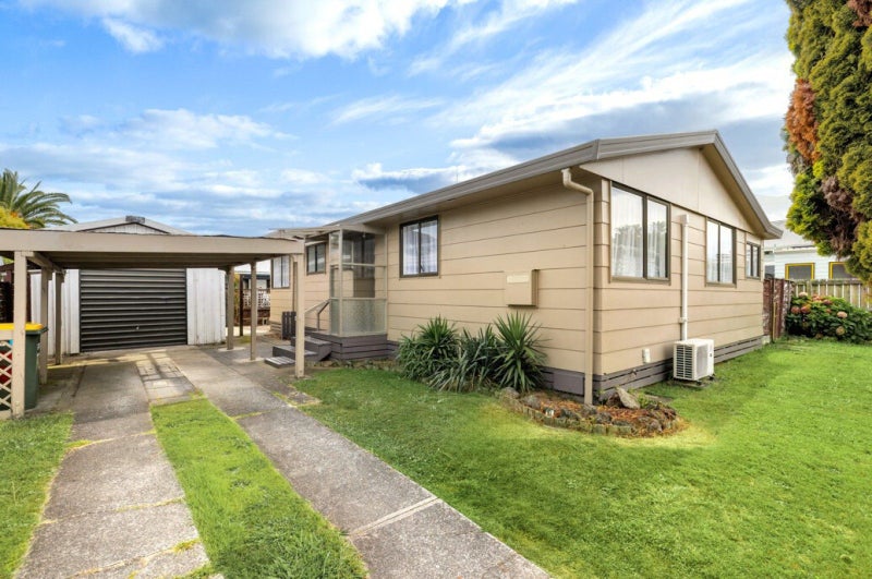 6 Gillett Lane, Enderley, Hamilton - Carousel 1