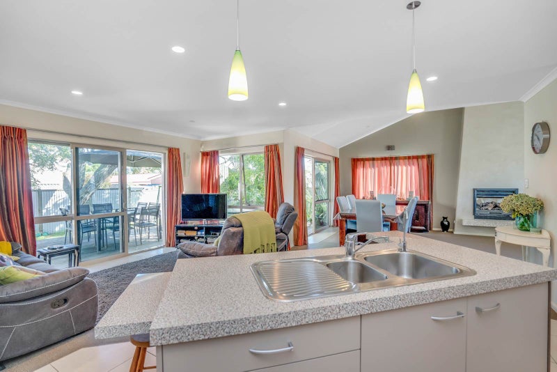 88 Western Hills Drive, Kensington, Whangarei - Carousel 2