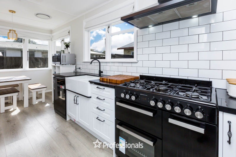 28B Blenheim Street, Upper Hutt Central, Upper Hutt - Carousel 1