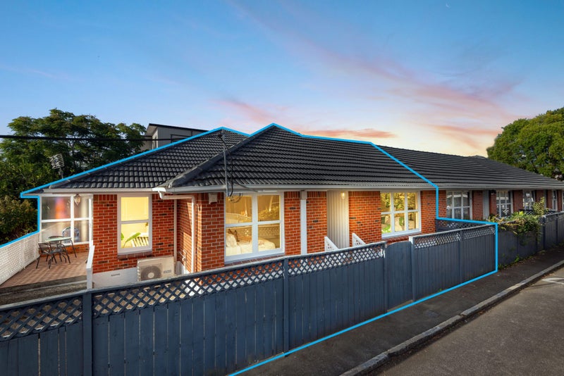 13B Watson Avenue, Sandringham, Auckland - Carousel 2