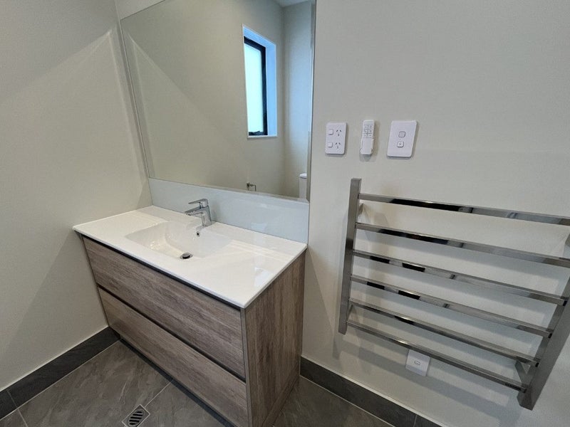 19B Arawa Street, New Lynn, Auckland - Carousel 14