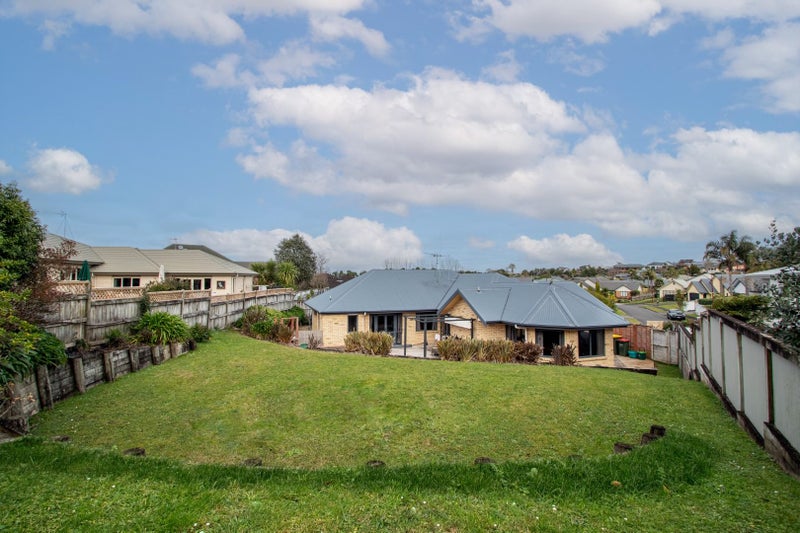 24 Roderick Place, Rototuna, Hamilton - Carousel 2