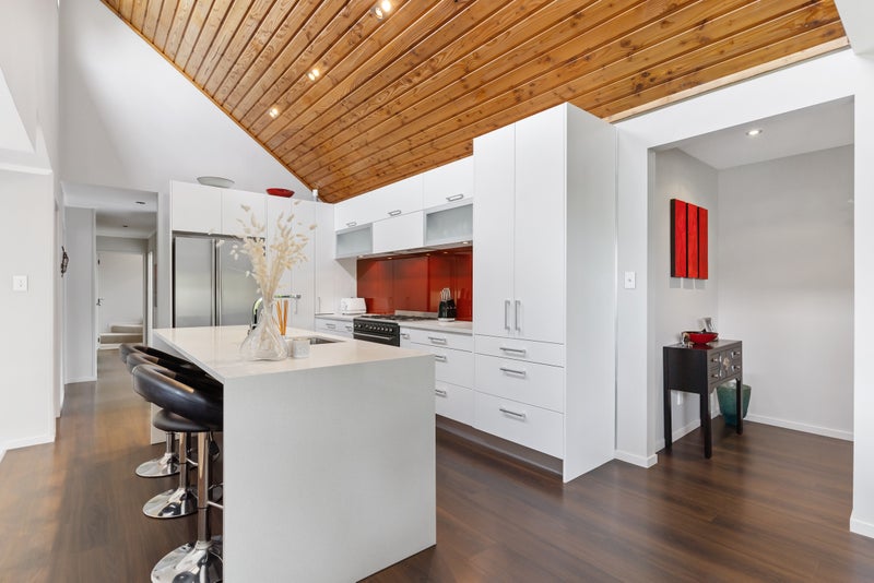 19 Jacaranda Avenue, Beach Haven, Auckland - Carousel 2