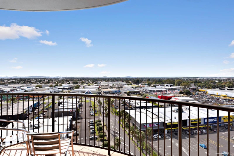 13G/18 Ronwood Avenue, Manukau, Auckland - Carousel 1