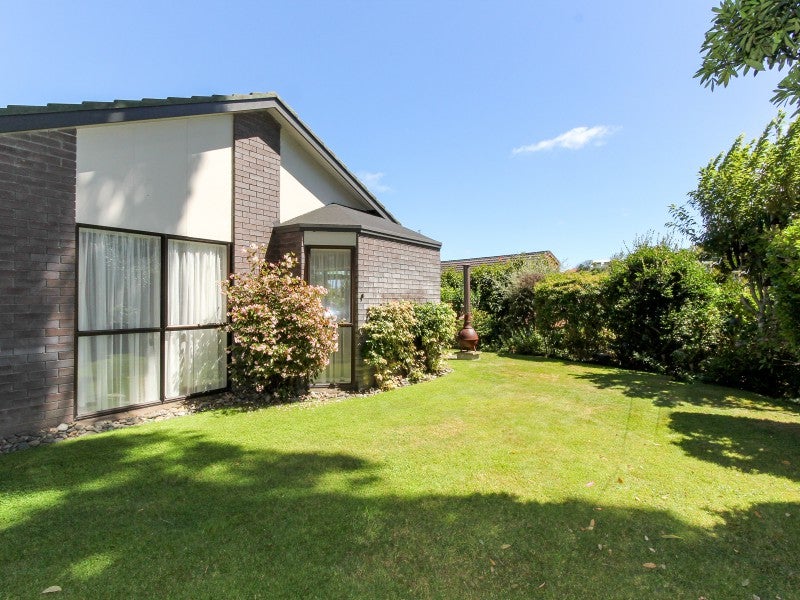 30A Rossiter Crescent, Lynmouth, New Plymouth - Carousel 2