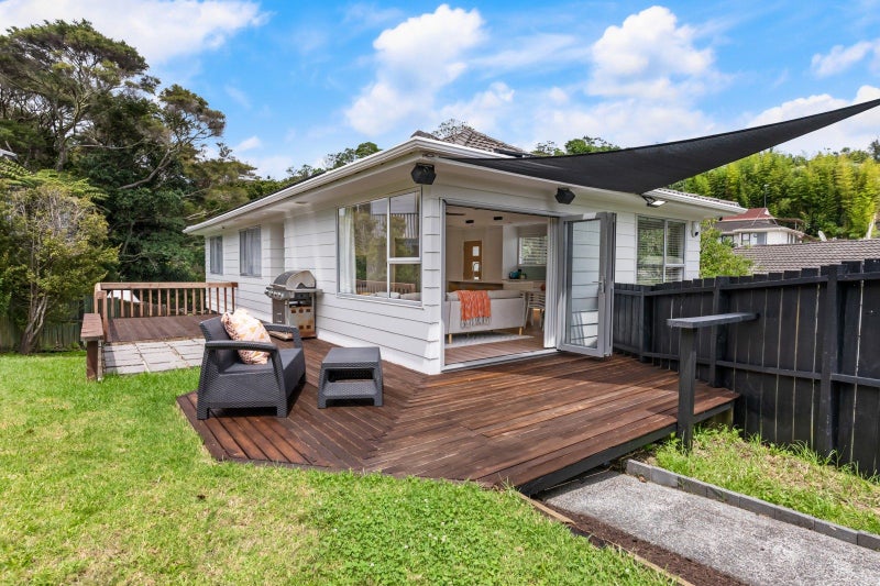 50 Powrie Street, Glenfield, Auckland - Carousel 1