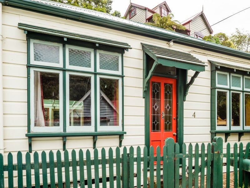 4 Ascot Street, Thorndon, Wellington - Carousel 1