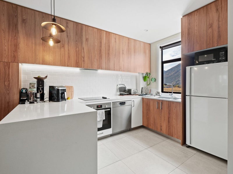 18 O'Meara Street, Frankton, Queenstown - Carousel 1