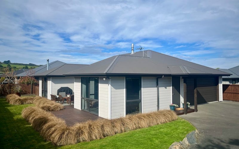 4 Lancaster Lane, Waldronville, Dunedin - Carousel 1