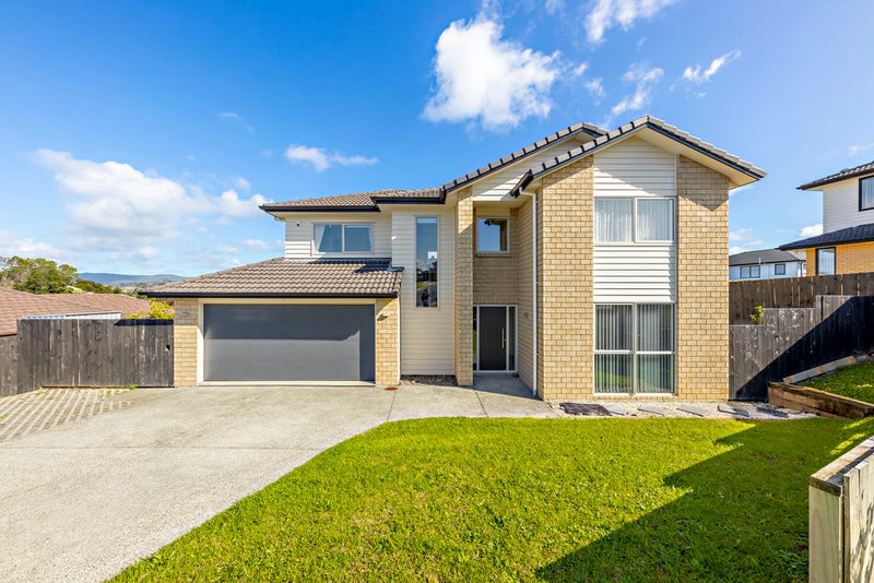 19 Karika Place, Massey, Auckland - Carousel 1
