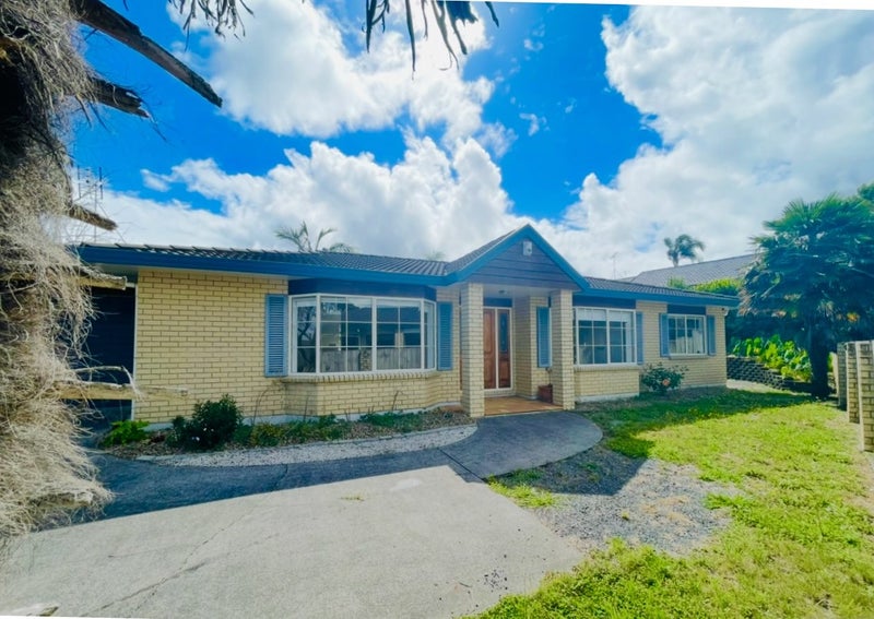 53 Stratford Road, Manurewa, Auckland - Carousel 1