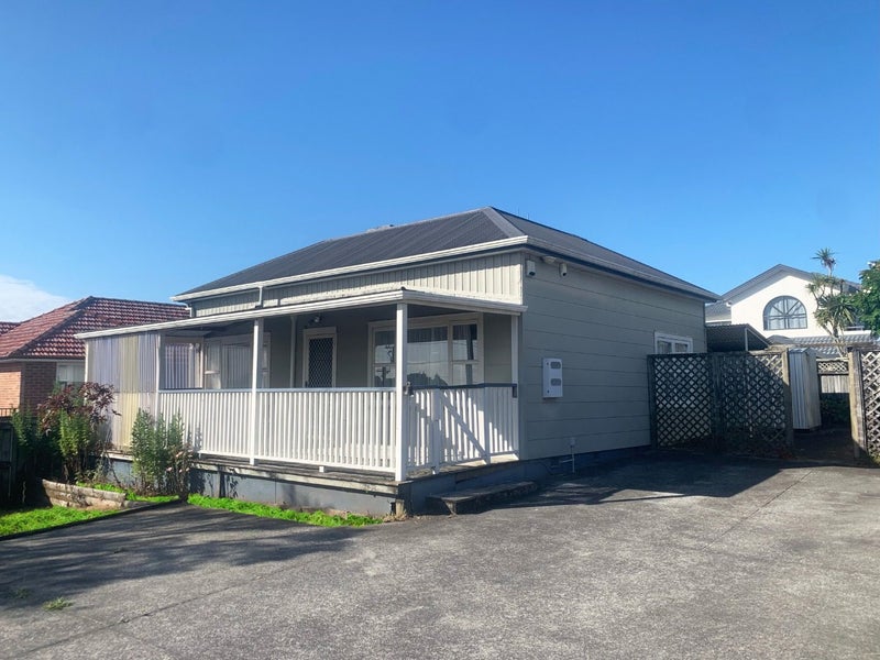 1/393 Richardson Road, Mount Roskill, Auckland - Carousel 1