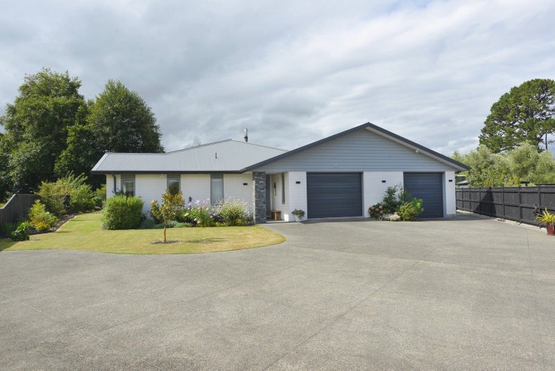 74 Feist street, Carterton, Wellington - Carousel 1