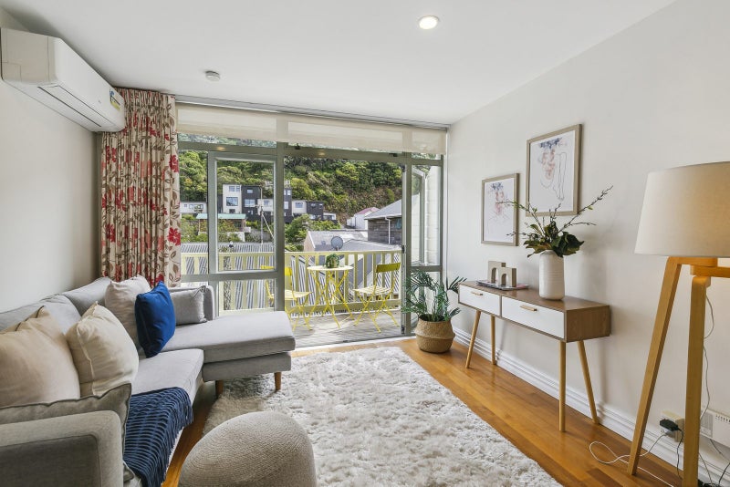 4/168 Tinakori Road, Thorndon, Wellington - Carousel 2