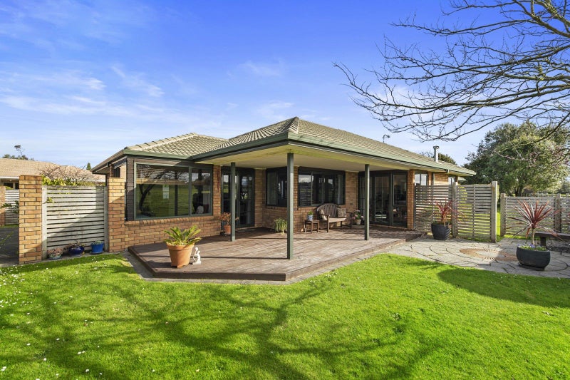 14 Kenneth Place, Rototuna, Hamilton - Carousel 1