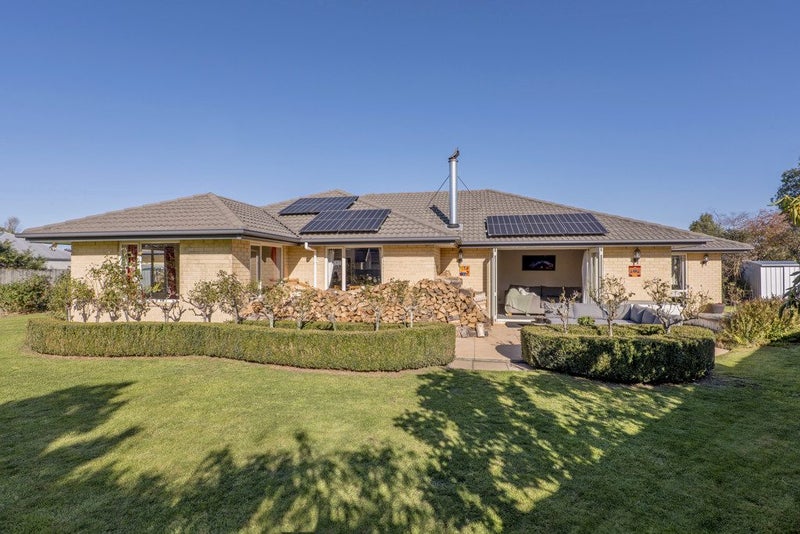 7 Riverwood Boulevard, Redwood, Christchurch - Carousel 1