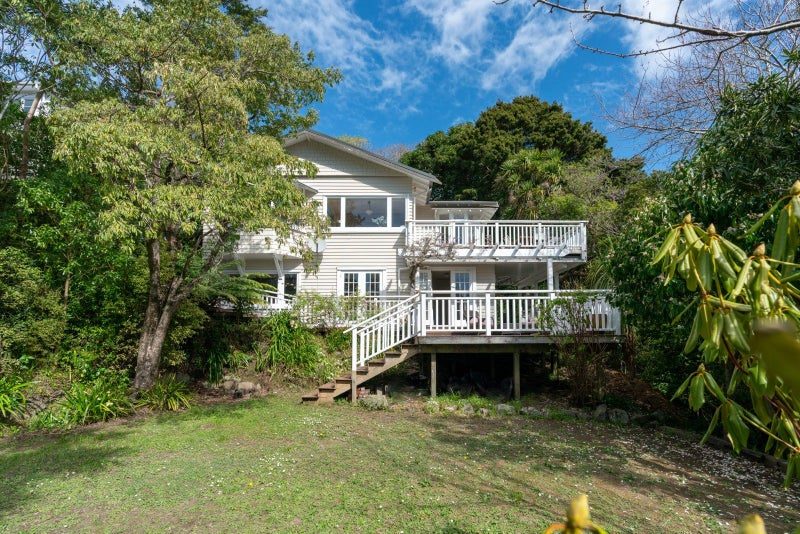184 Wadestown Road, Wadestown, Wellington - Carousel 1