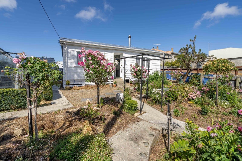 23 Sussex Street, Tapanui - Carousel 1