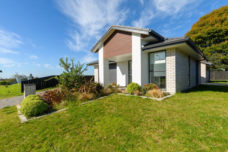 19 Omanga Way, Bethlehem, Tauranga - Carousel 2