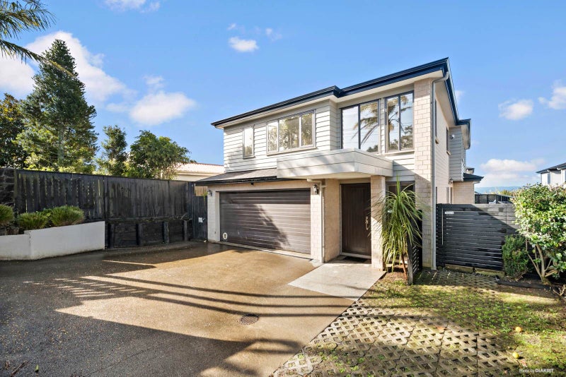 791A East Coast Road, Northcross, Auckland - Carousel 1