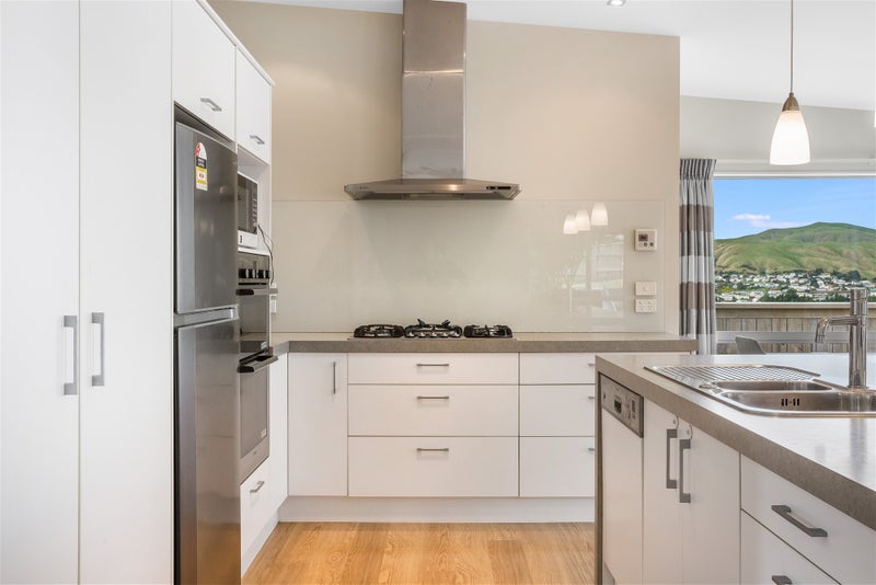 33 Aotea Drive, Aotea, Porirua - Carousel 2